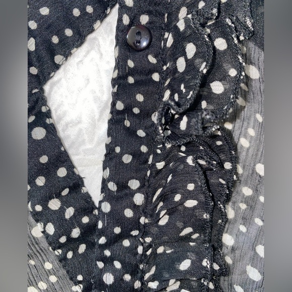 PASSPORT Polka Dot Ruffle Button Up Sleeveless Blouse - Picture 7 of 10